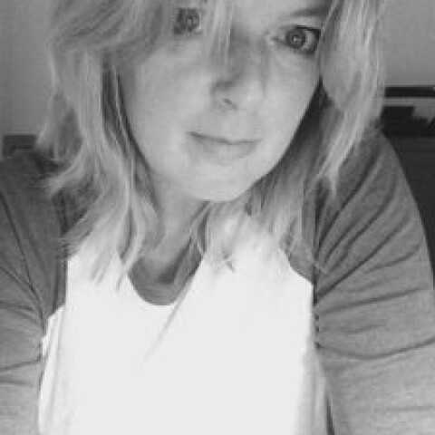 Liesbeth Bos