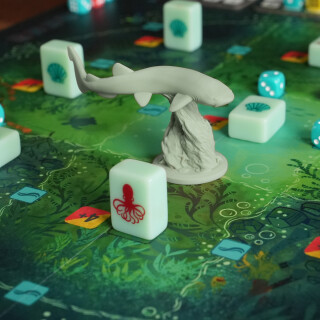 Kelp: Shark vs Octopus