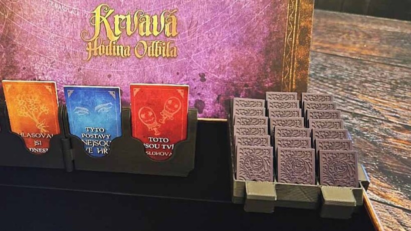 Krvavá hodina odbila - pořadač na rubáše smrti Barva: Černá